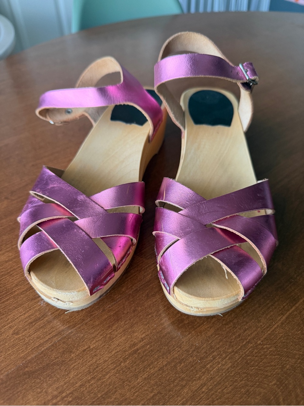 Swedish Hasbeens Women’s Metallic Pink Ankle-Strap Sandals - Picture 2 of 8